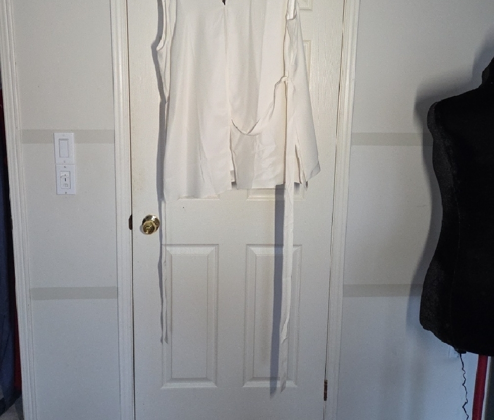 Banana Republic Silk Cream Wrap Top - Picture 4 of 7